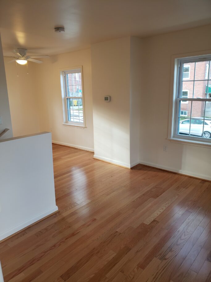 5300 4th St Living Rm